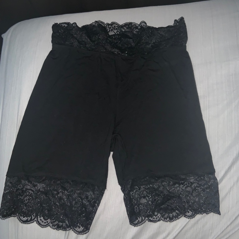 Lace Trim Biker Short